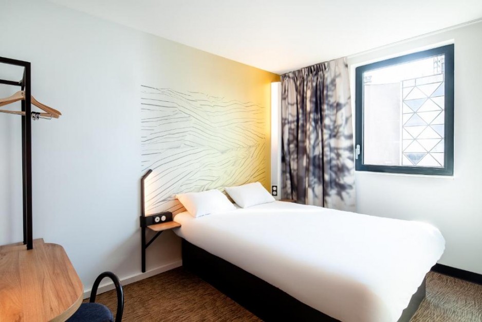 B&B H&ocirc;tel Paris Porte de Bagnolet