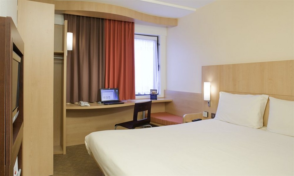 IBIS London Heathrow Airport
