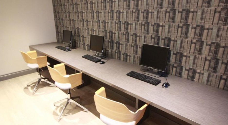 Day room in London - Croydon