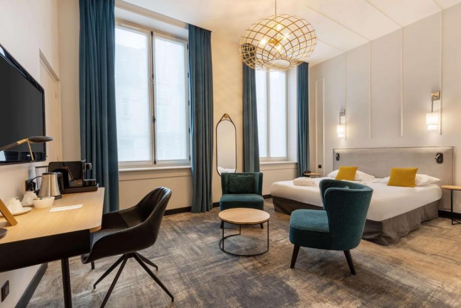 Urban Hotel